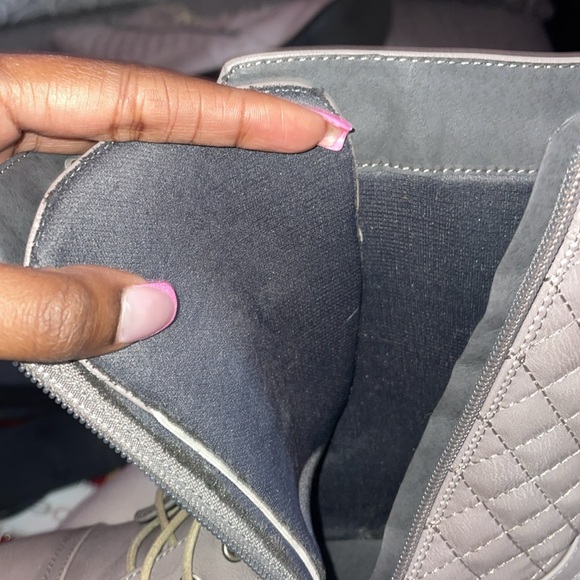 Charlotte Russe Light Gray Combat Boots 🩶 - Picture 8 of 9